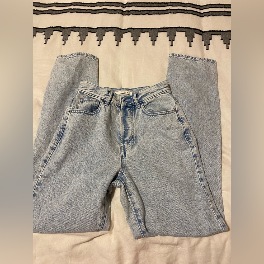pacsun dad jeans with butt rip NWOT
